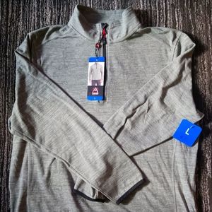 2 way stretch, outdoor long sleeve top. Flat Lock seaming.